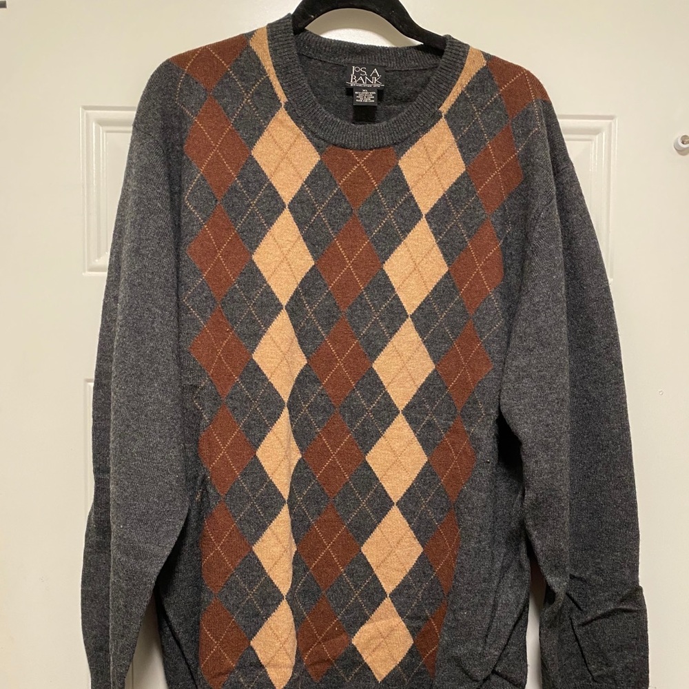 Jos A. Bank size XL Sweater